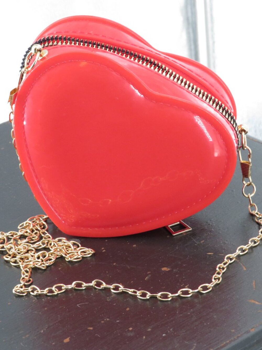 Red Heart Mini Handbag Shiny Patent Gold Chain Strap Valentine Small Purse OS